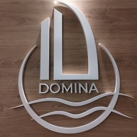 招待所 Domina